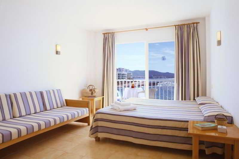 Aparthotel Wi-Ki-Woo (Adults Only) San Antonio Abad Exterior foto