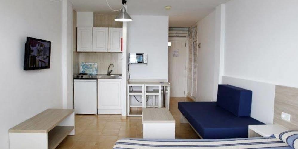 Aparthotel Wi-Ki-Woo (Adults Only) San Antonio Abad Exterior foto